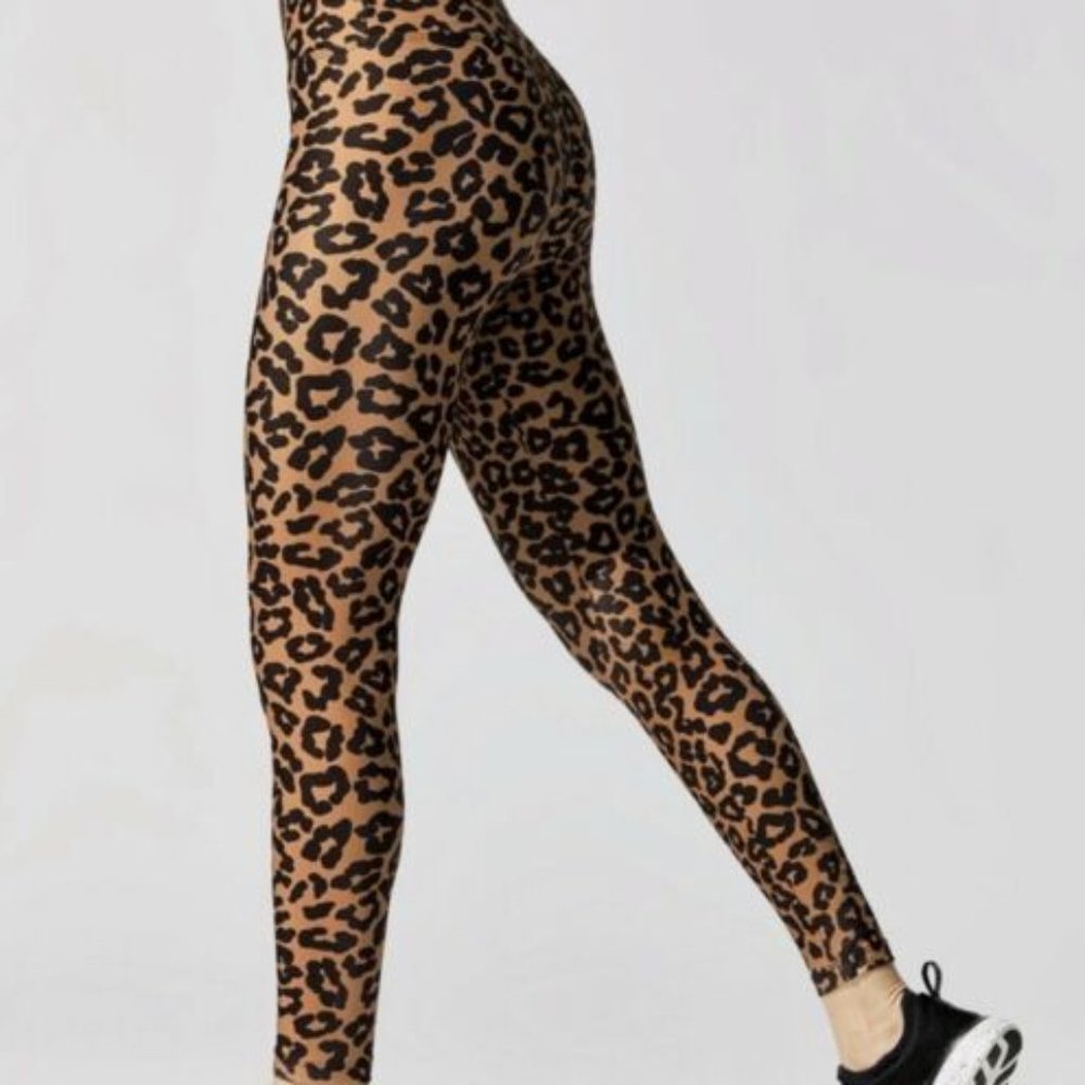 Beach Riot Medium Cheetah Leggings